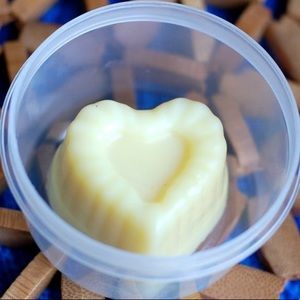 Organic neem oil Hinoki Wood all over lotion bar